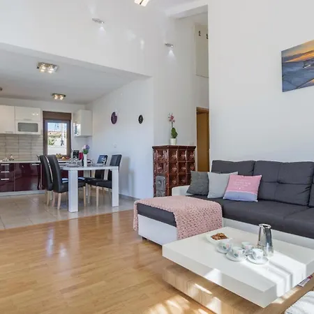 2 Bedroom In 4*
