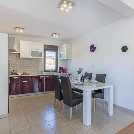 2 Bedroom In 4*